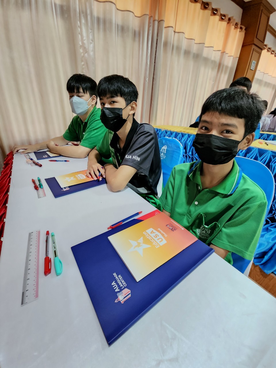 กิจกรรม Hybrid College Essay Writing Workshop
